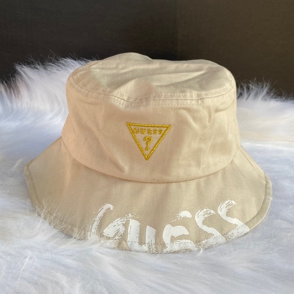 New GUESS Women’s Buckle Hat main image 5